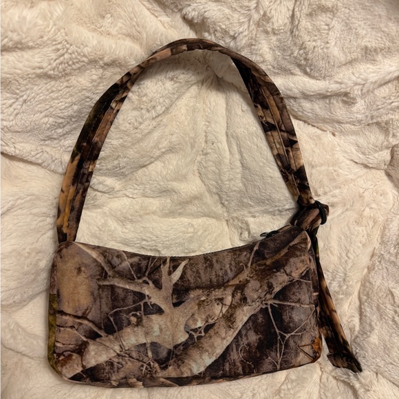 BAGGU Photo Forest Cargo Shoulder Bag - Picture 3 of 3
